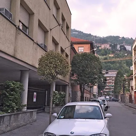 Guest house Casa Aurora Self Catering Vacanze 3*