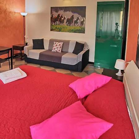 Casa Aurora Self Catering Vacanze 3*